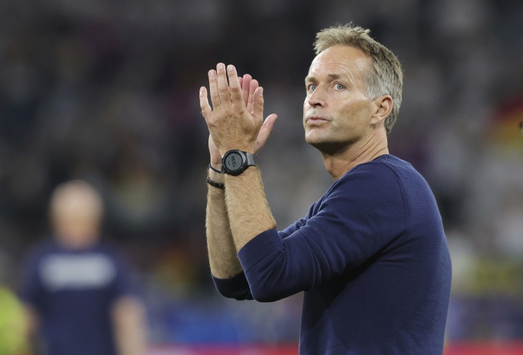 世俱杯买球网站-尤尔曼德：唯药厂让我想重执教鞭，比赛中时刻出色才能成顶级球队